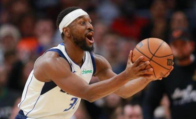 CBA杯：胡金秋缺席广厦险胜青岛 孙铭徽13+10塔克22+7