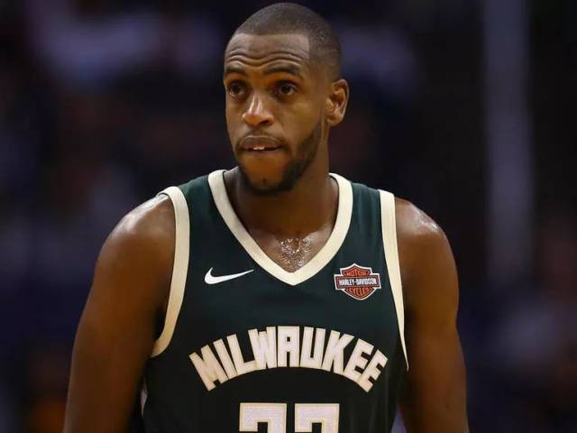 李昊桐丁文一南北半球同时开球，中国高尔夫迎来最魔幻一周