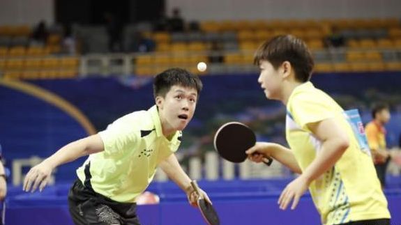 马拉多纳之子：孔蒂是足坛最成功的教练之一，批评他很荒谬